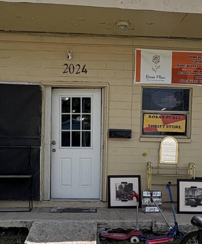 Rosas Place 768x929